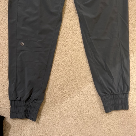 Hunter green lululemon joggers! - Picture 2 of 6